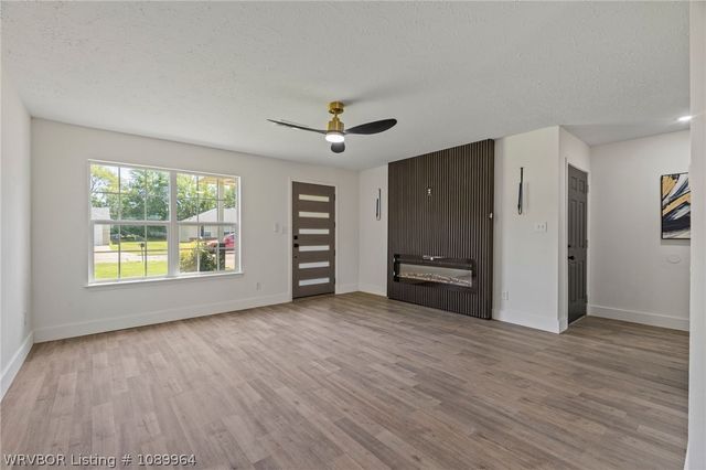 4207 N Oak Park Circle, Fort Smith, AR 72904