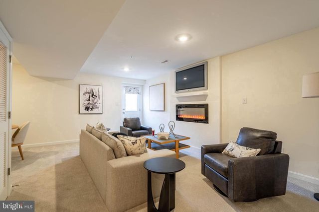 28 WHITAKER CT, Millville, NJ 08332