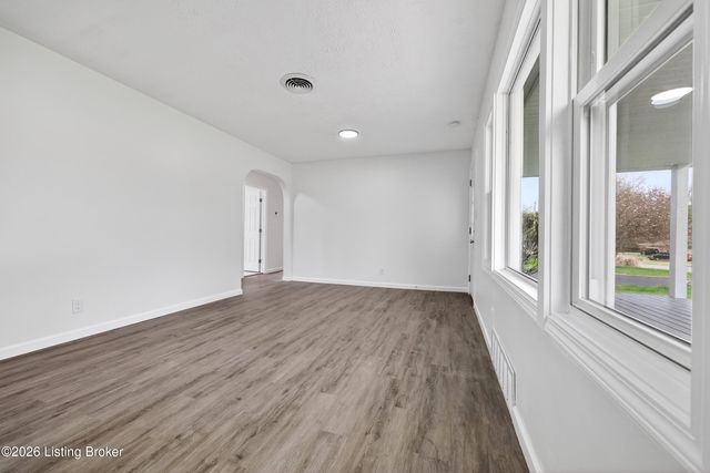 1208 Terudon Dr, Louisville, KY 40214