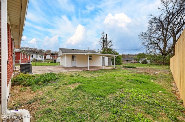 1208 Terudon Dr, Louisville, KY 40214