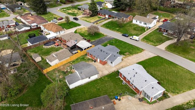 1208 Terudon Dr, Louisville, KY 40214