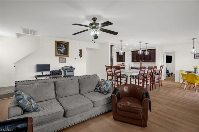 1623 Haddington Point Drive, Kernersville, NC 27284