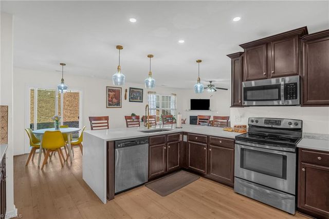 1623 Haddington Point Drive, Kernersville, NC 27284