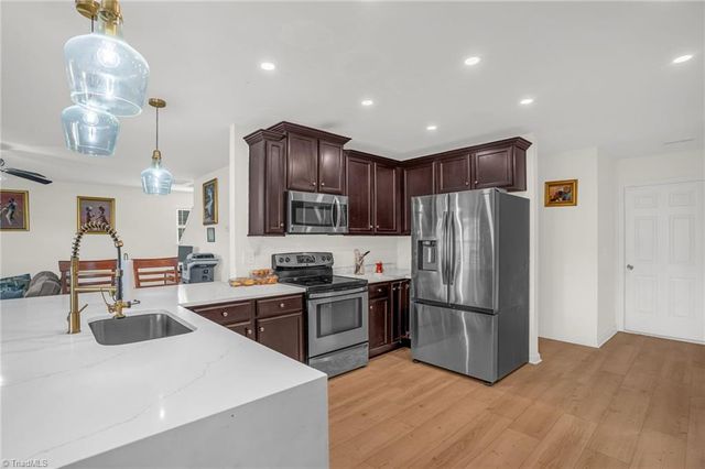 1623 Haddington Point Drive, Kernersville, NC 27284