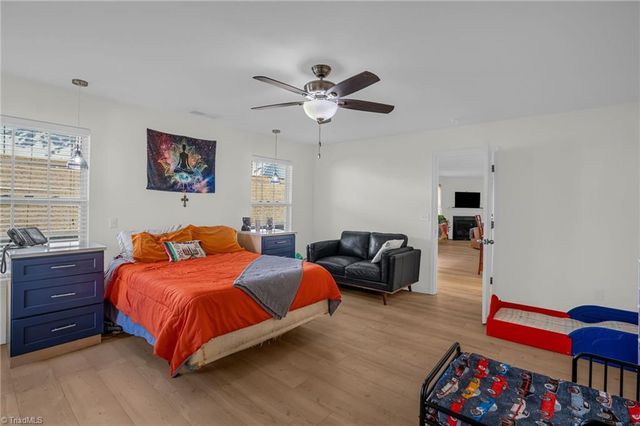 1623 Haddington Point Drive, Kernersville, NC 27284