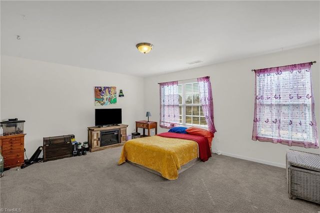 1623 Haddington Point Drive, Kernersville, NC 27284