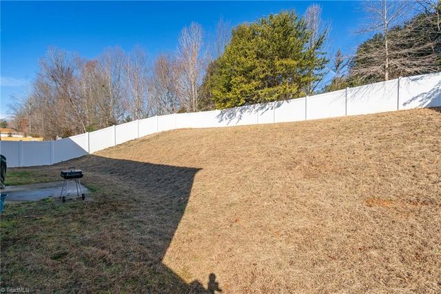 1623 Haddington Point Drive, Kernersville, NC 27284