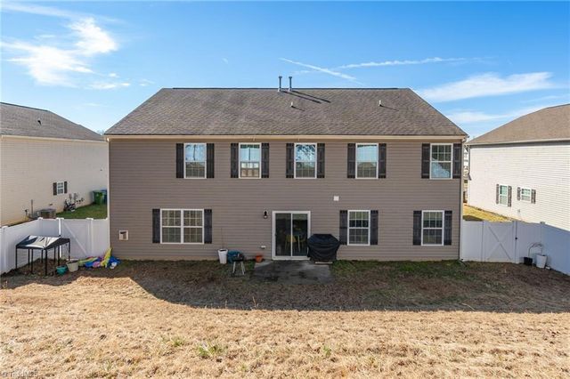 1623 Haddington Point Drive, Kernersville, NC 27284