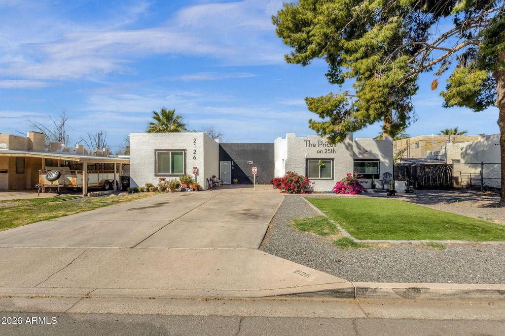 2126 N 25TH Place, Phoenix, AZ 85008