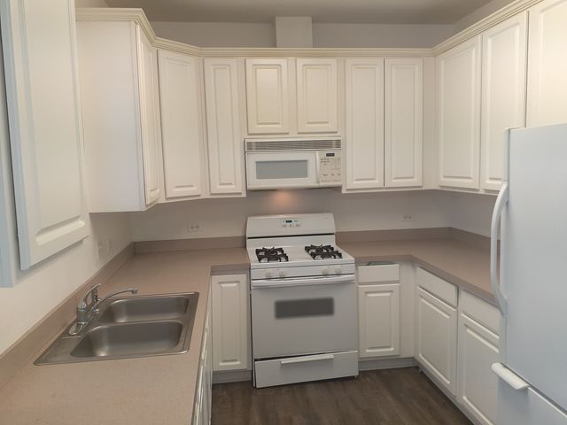 11 E Illinois Avenue, Palatine, IL 60067