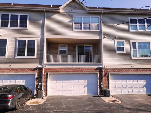 11 E Illinois Avenue, Palatine, IL 60067