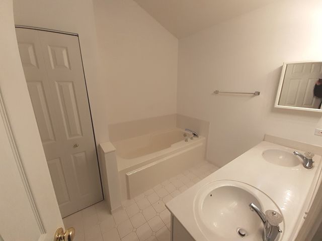 11 E Illinois Avenue, Palatine, IL 60067