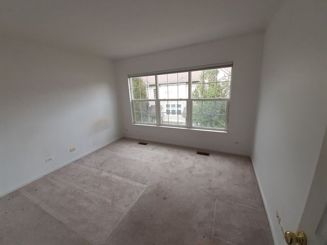 11 E Illinois Avenue, Palatine, IL 60067