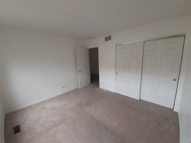 11 E Illinois Avenue, Palatine, IL 60067