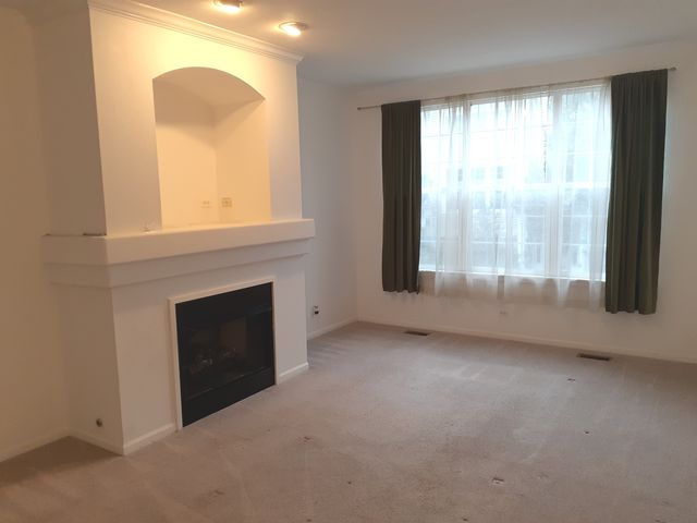 11 E Illinois Avenue, Palatine, IL 60067