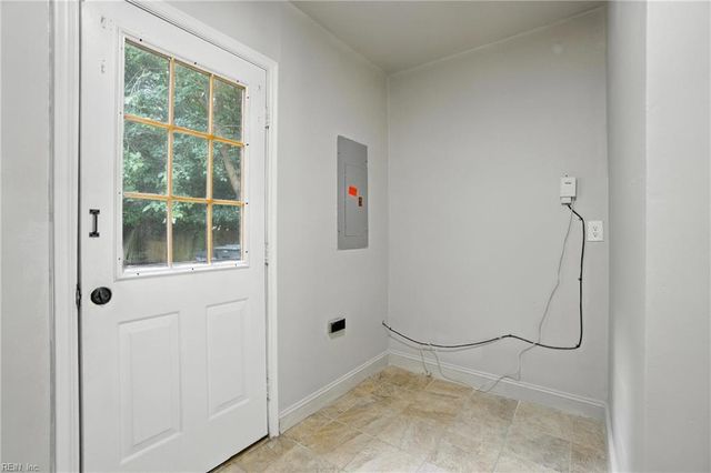 142 Springdale WAY, Hampton, VA 23666