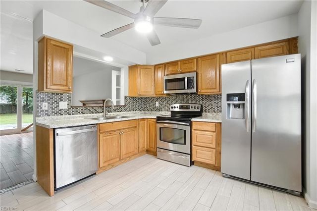 142 Springdale WAY, Hampton, VA 23666
