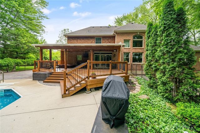 7607 Stone Ridge Drive, Springboro, OH 45066