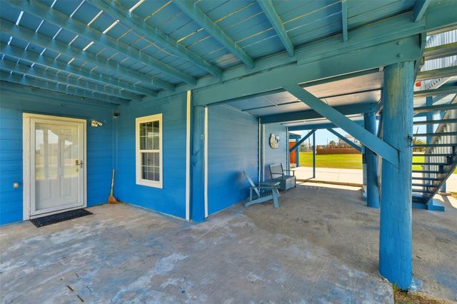 3917 3rd Street, Galveston, TX 77554