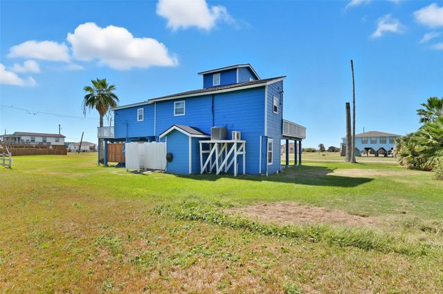 3917 3rd Street, Galveston, TX 77554