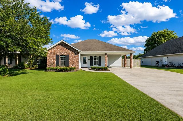 218 Blue Ridge Dr, Gray, LA 70359