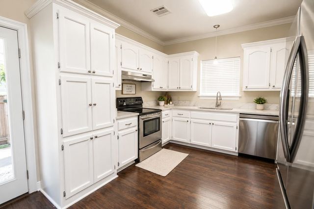 218 Blue Ridge Dr, Gray, LA 70359