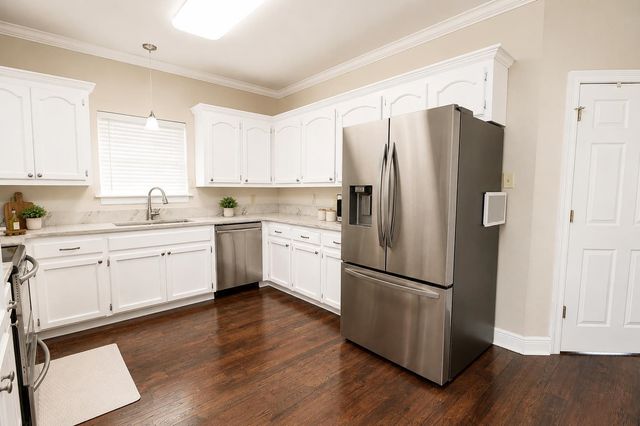 218 Blue Ridge Dr, Gray, LA 70359