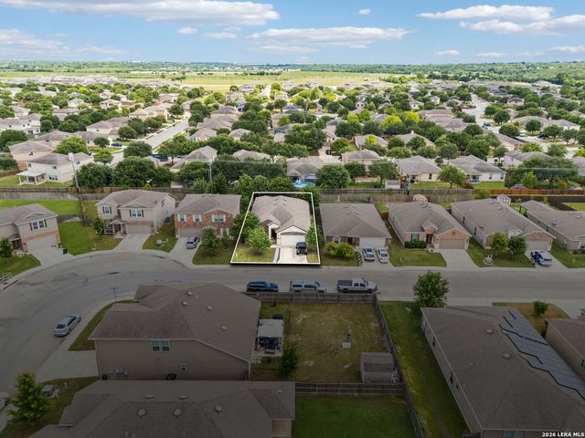 174 HIDDEN KNL, Selma, TX 78154
