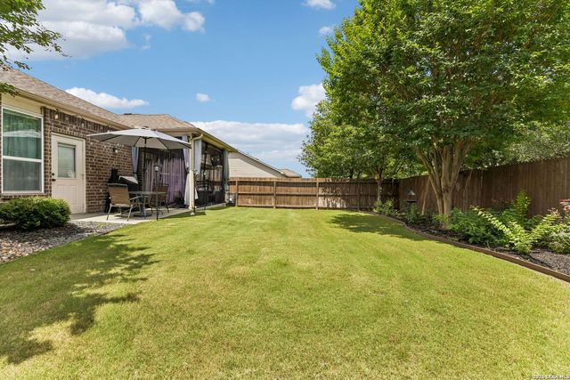 174 HIDDEN KNL, Selma, TX 78154