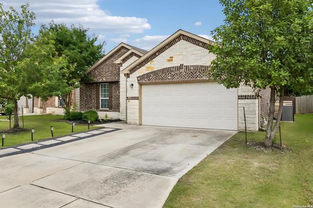 174 HIDDEN KNL, Selma, TX 78154