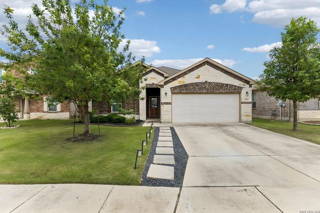 174 HIDDEN KNL, Selma, TX 78154