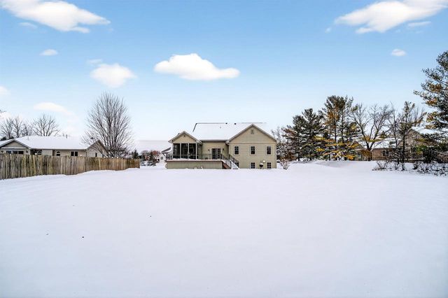 4920 N MEADE STREET, Appleton, WI 54913