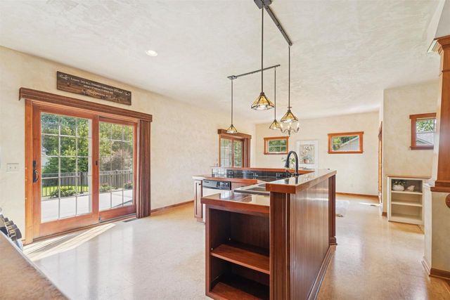 4920 N MEADE STREET, Appleton, WI 54913