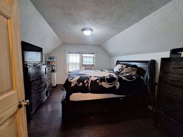 418 Rollstone St, Fitchburg, MA 01420