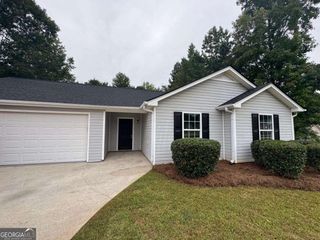 97 Twin Oaks Trail, Dallas, GA 30157