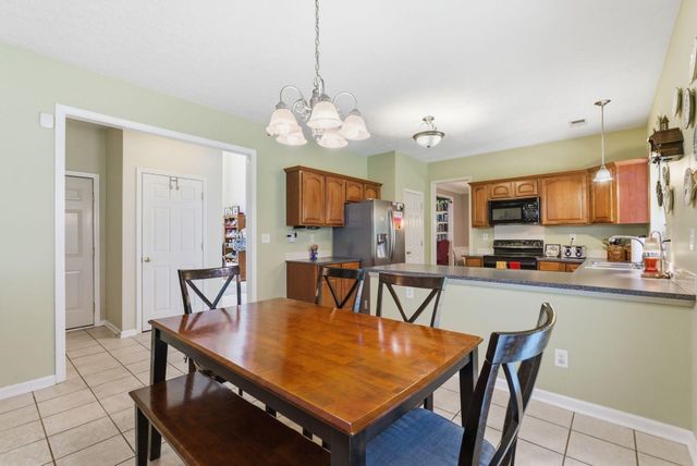 925 Seneca Park, Lexington, KY 40515