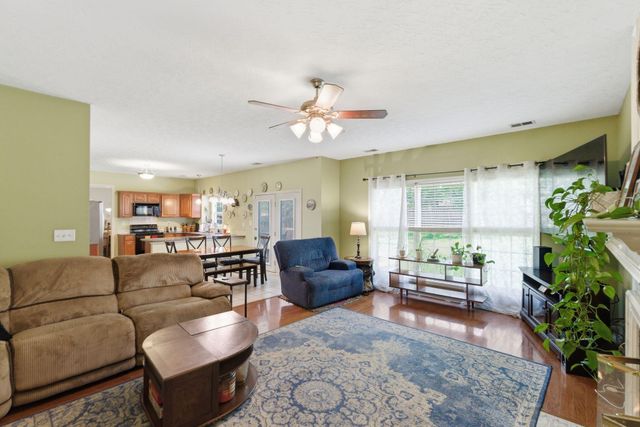 925 Seneca Park, Lexington, KY 40515