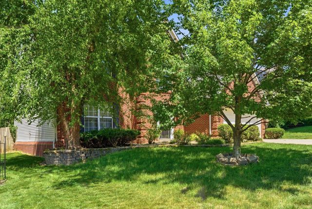 925 Seneca Park, Lexington, KY 40515
