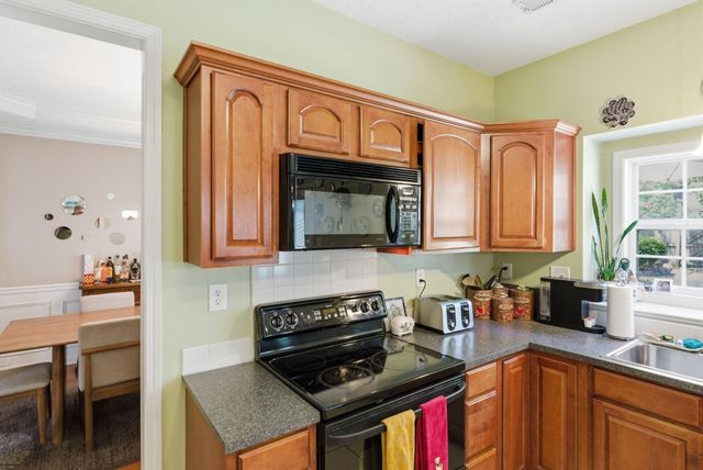 925 Seneca Park, Lexington, KY 40515