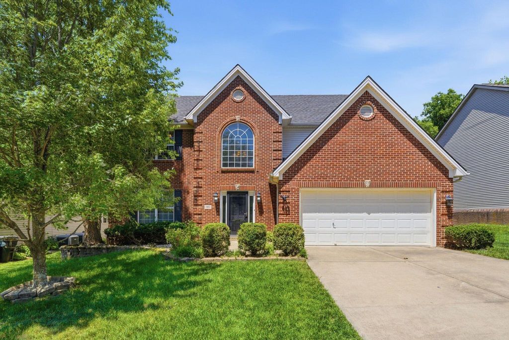 925 Seneca Park, Lexington, KY 40515