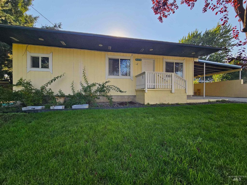 713 1/2 Airway Ave, Lewiston, ID 83501 photo 1