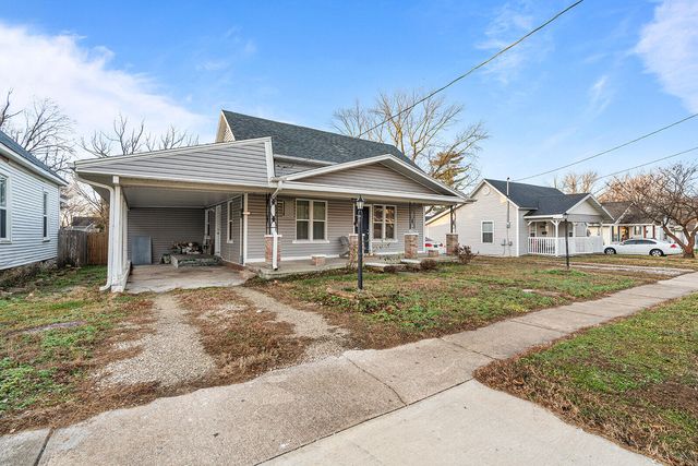 1050 E Locust Street, Springfield, MO 65803
