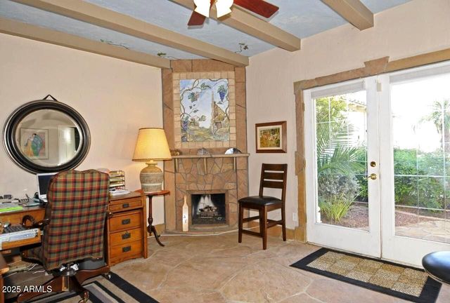 94 Biltmore Estates Drive, Phoenix, AZ 85016