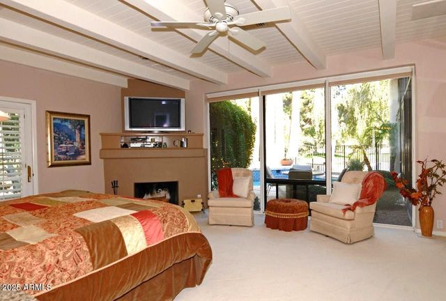 94 Biltmore Estates Drive, Phoenix, AZ 85016