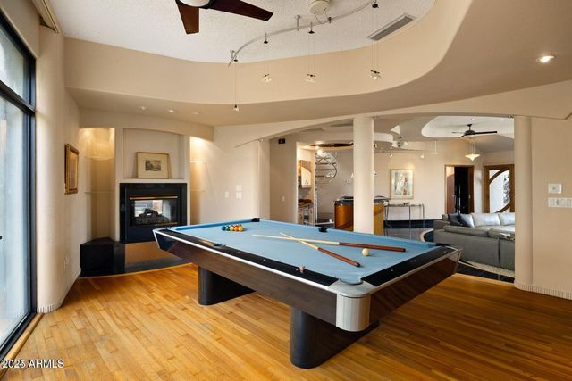 94 Biltmore Estates Drive, Phoenix, AZ 85016