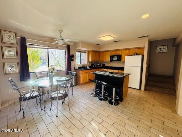 94 Biltmore Estates Drive, Phoenix, AZ 85016