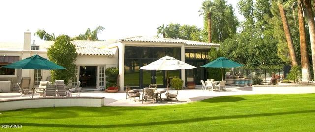 94 Biltmore Estates Drive, Phoenix, AZ 85016