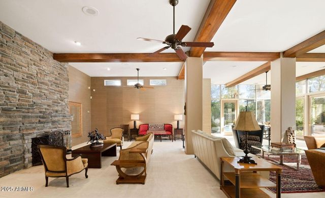 94 Biltmore Estates Drive, Phoenix, AZ 85016