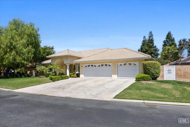 4205 Palisades Circle, Bakersfield, CA 93308