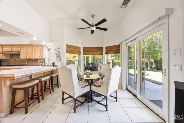4205 Palisades Circle, Bakersfield, CA 93308